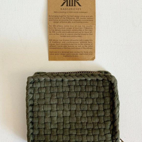 Rags to Riches Olive Green Square Wallet - Picture 8 of 8